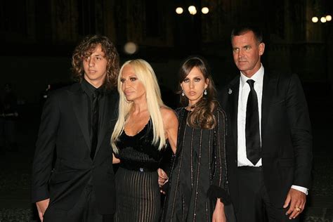 donatella versace e beck|paul beck's son daniel versace.